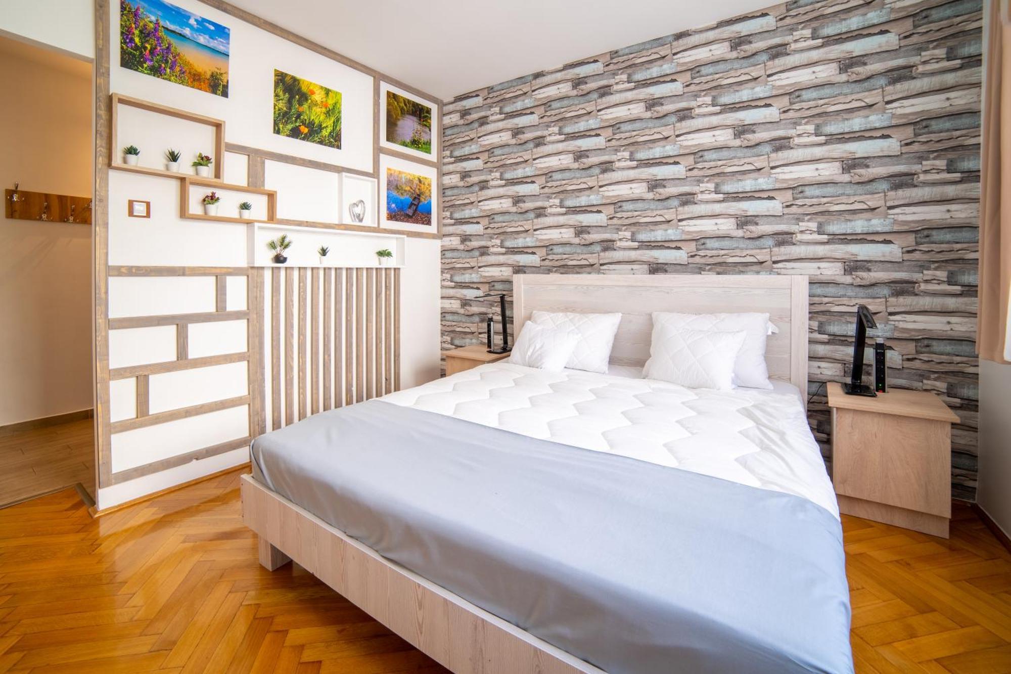 Comfort 14 -- Stylish City Apartment Netflix, Wi-Fi & Parking Mişcolţ Exterior foto